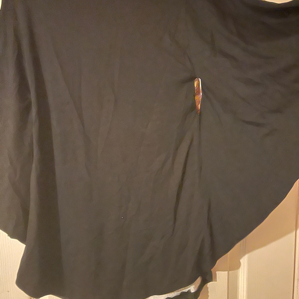 Beautiful tunic - Picture 3 of 3